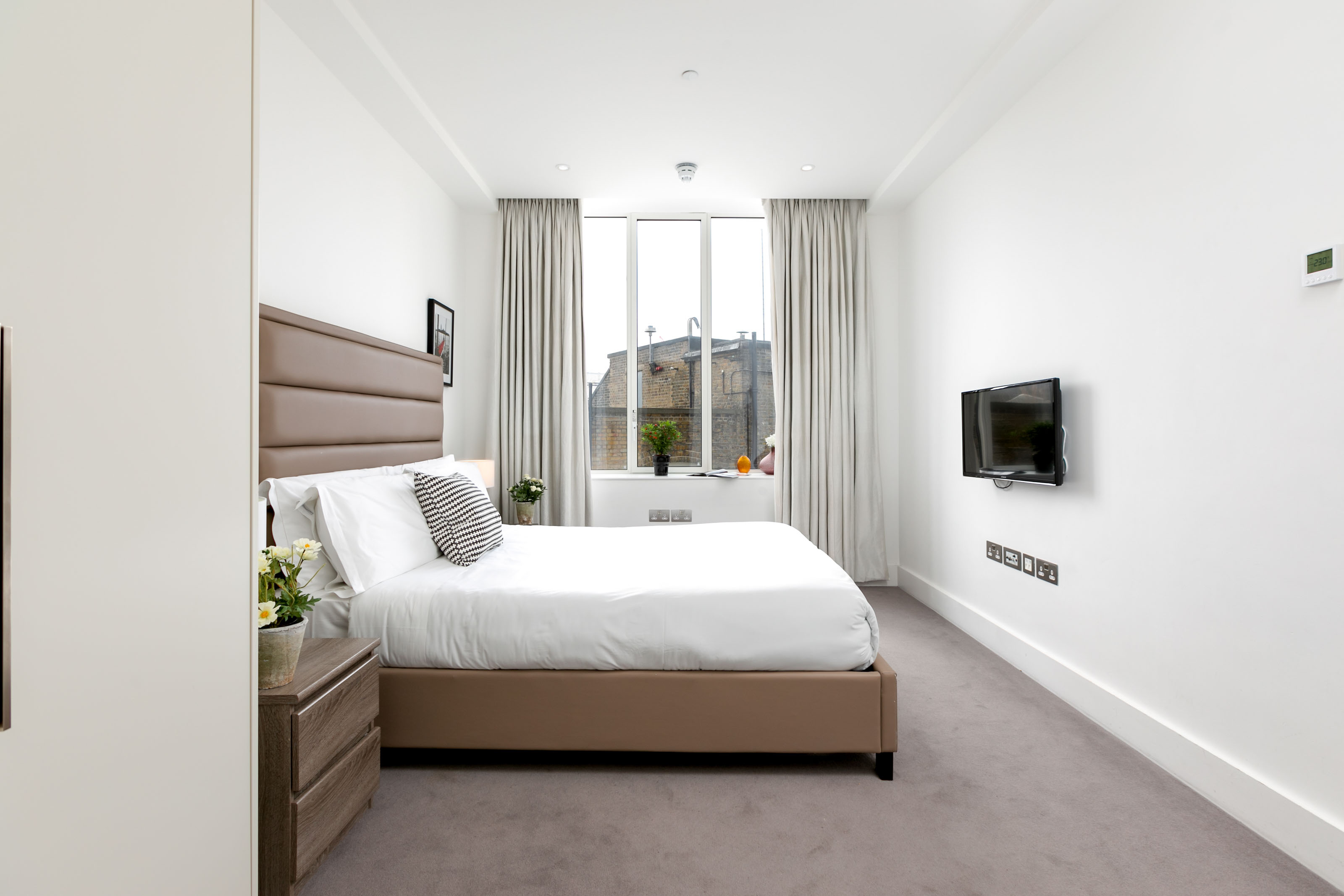 Lovelydays luxury service apartment rental - London - Covent Garden - Prince's House 506 - Lovelysuite - 2 bedrooms - 2 bathrooms - Double bed - c83c0234cf34 - Lovelydays